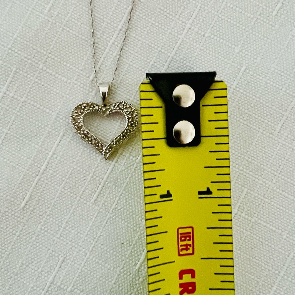 Beautiful Heart~14K White Gold Necklace - Picture 7 of 9